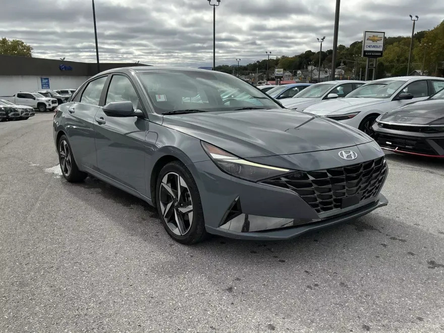 2021 Hyundai Elantra Limited photo 1