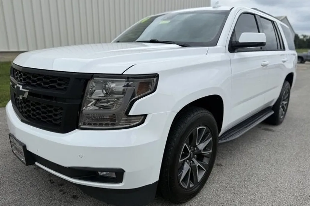 2020 Chevrolet Tahoe LT photo 1