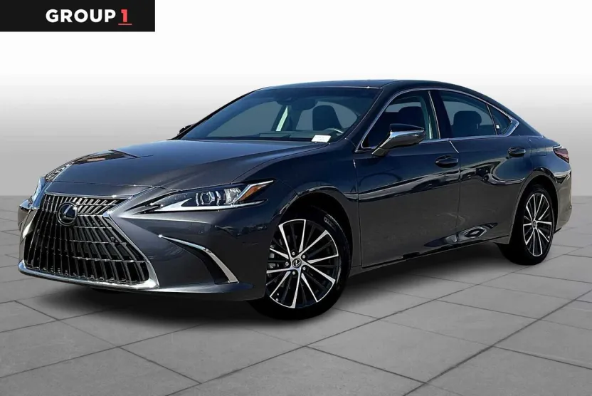 2025 Lexus ES 300h photo 1