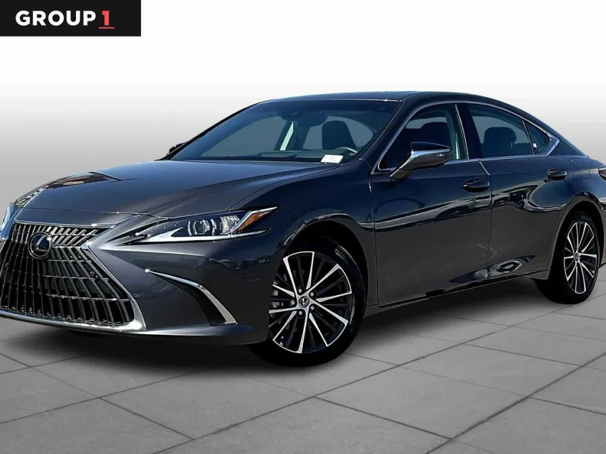 2025 Lexus ES 300h photo 1