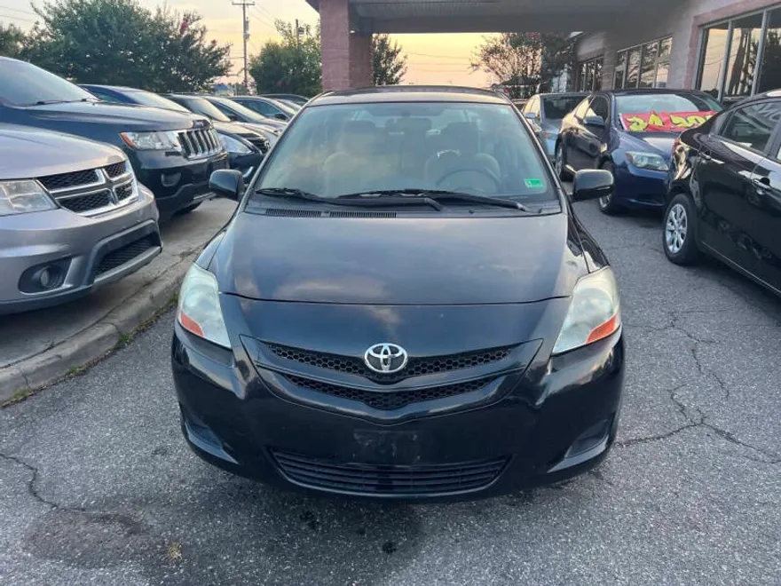 2007 Toyota Yaris S photo 1