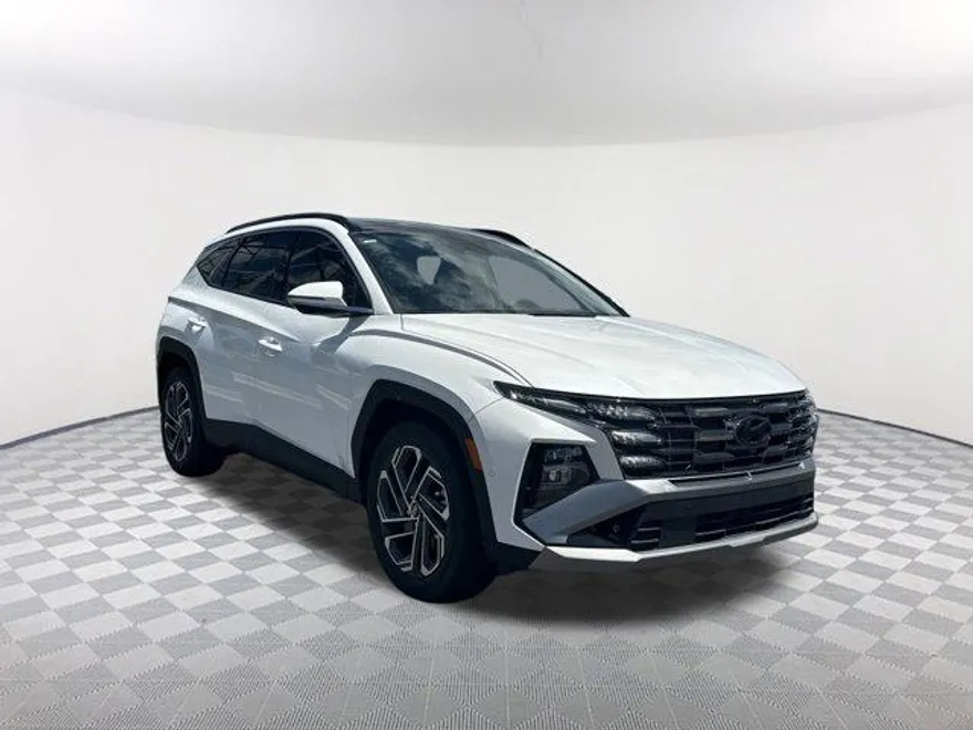 2025 Hyundai Tucson Limited photo 1