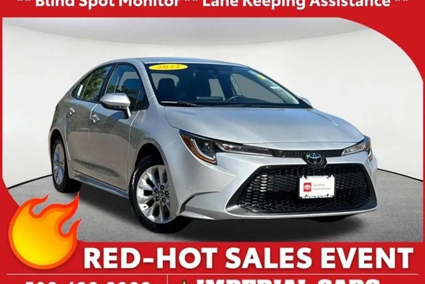 2022 Toyota Corolla LE photo 1