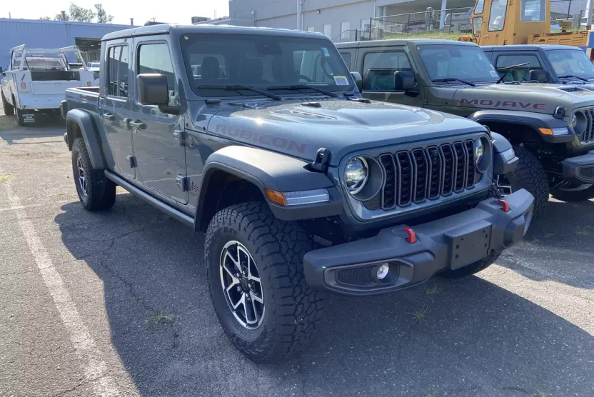 2025 Jeep Gladiator Rubicon photo 1