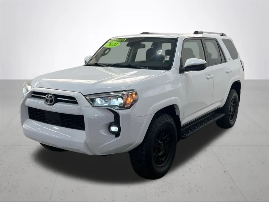 2022 Toyota 4Runner SR5 photo 1