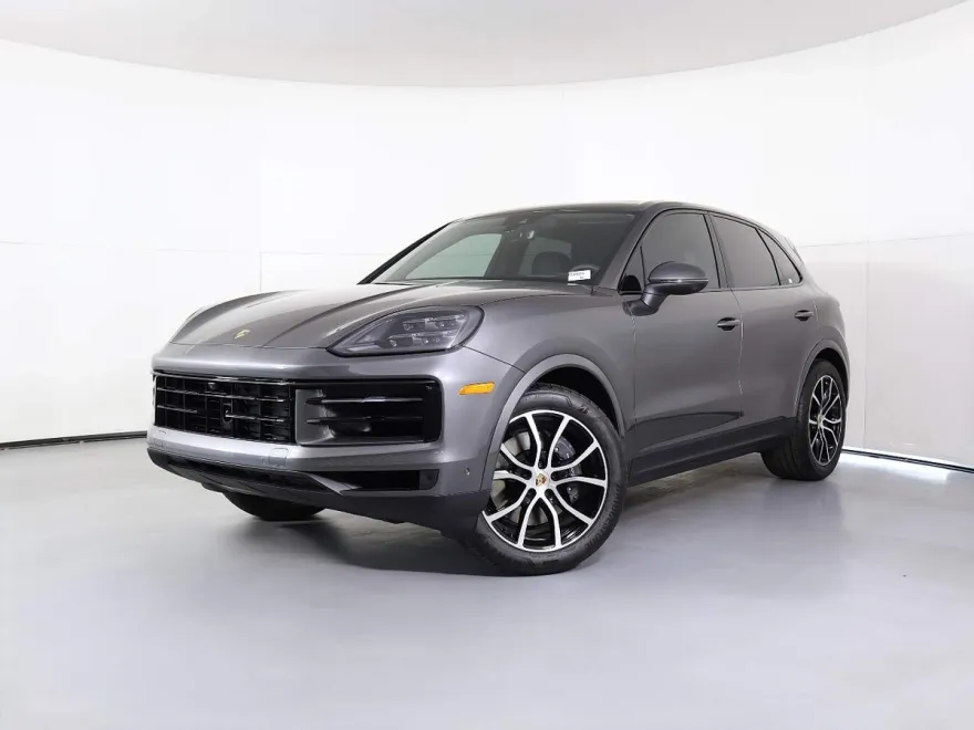 2025 Porsche Cayenne photo 1