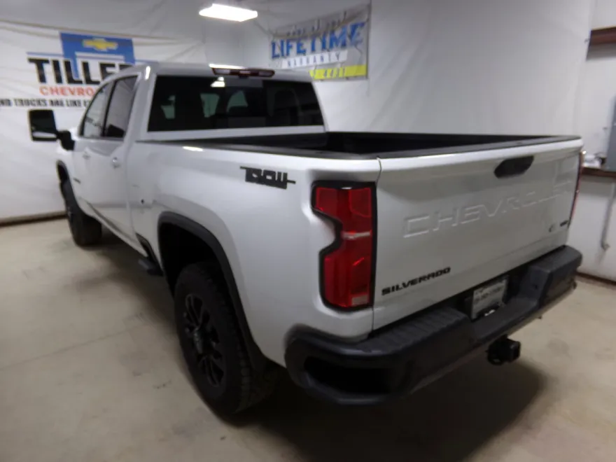 2025 Chevrolet Silverado 2500HD LTZ photo 1