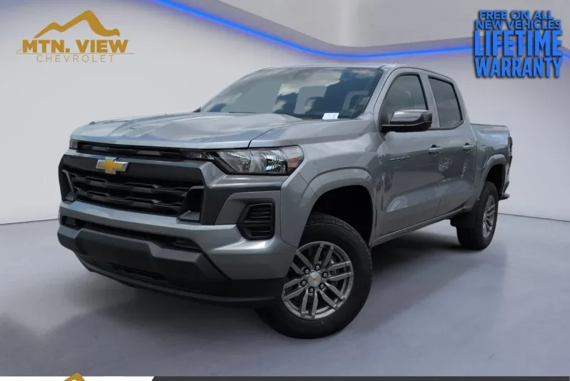 2026 Chevrolet Colorado LT photo 1