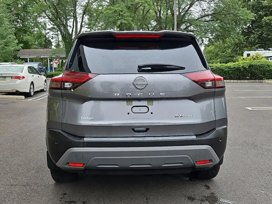2023 Nissan Rogue SV photo 1