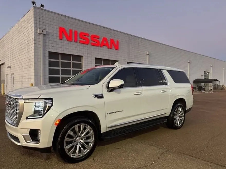 2023 Gmc Yukon XL Denali photo 1