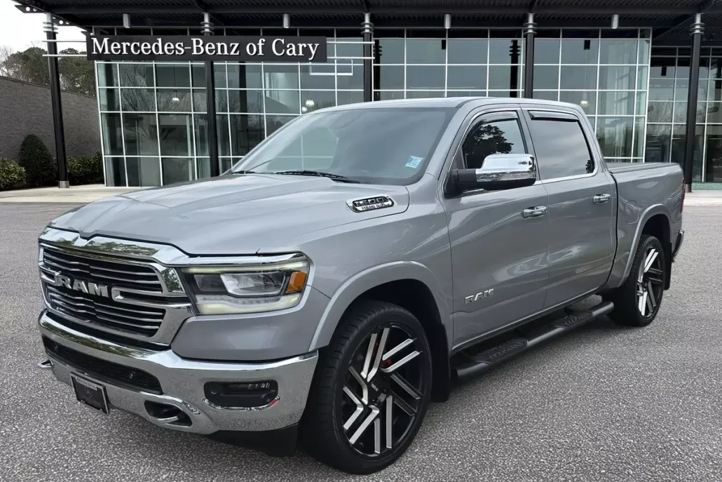 2019 Ram 1500 Laramie photo 1