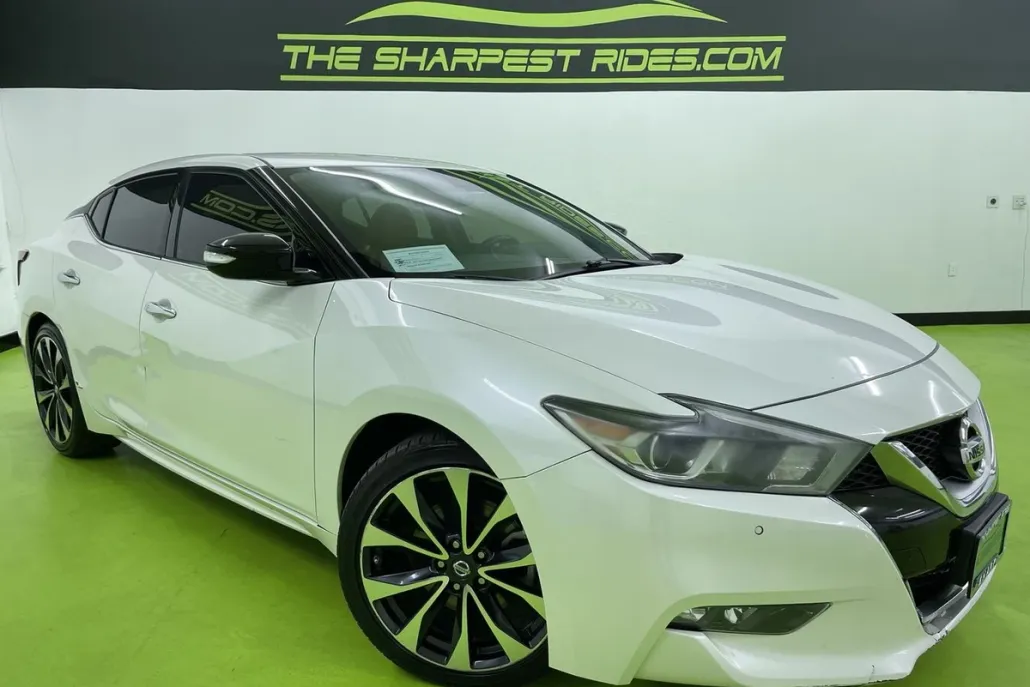 2016 Nissan Maxima SR photo 1
