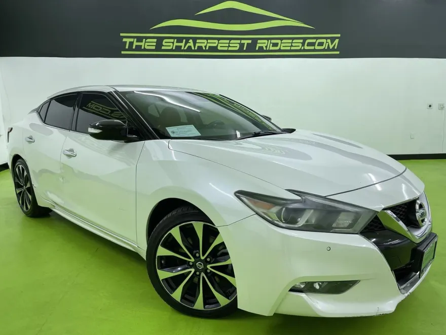 2016 Nissan Maxima SR photo 1