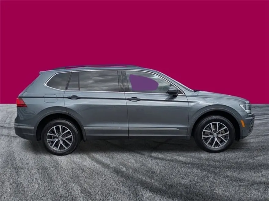 2020 Volkswagen Tiguan SE R-Line Black photo 1