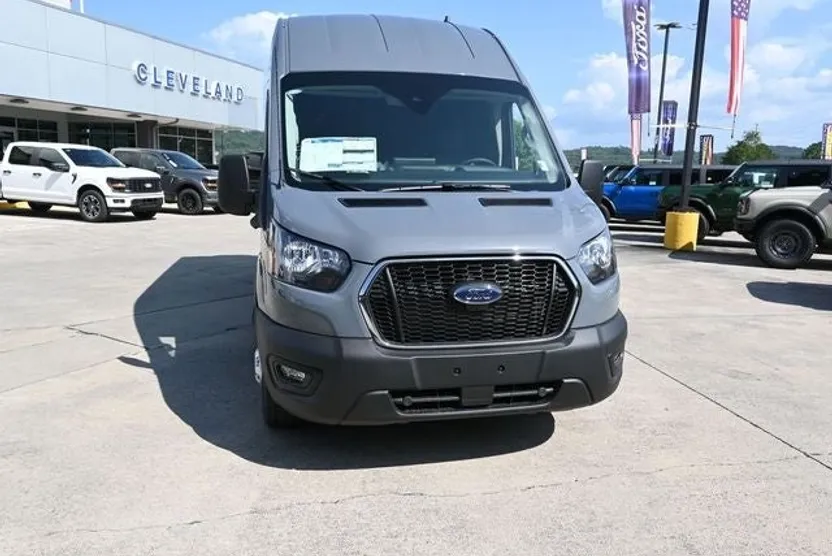 2025 Ford Transit photo 1