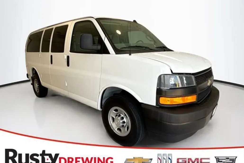 2019 Chevrolet Express Passenger 3500 LS photo 1