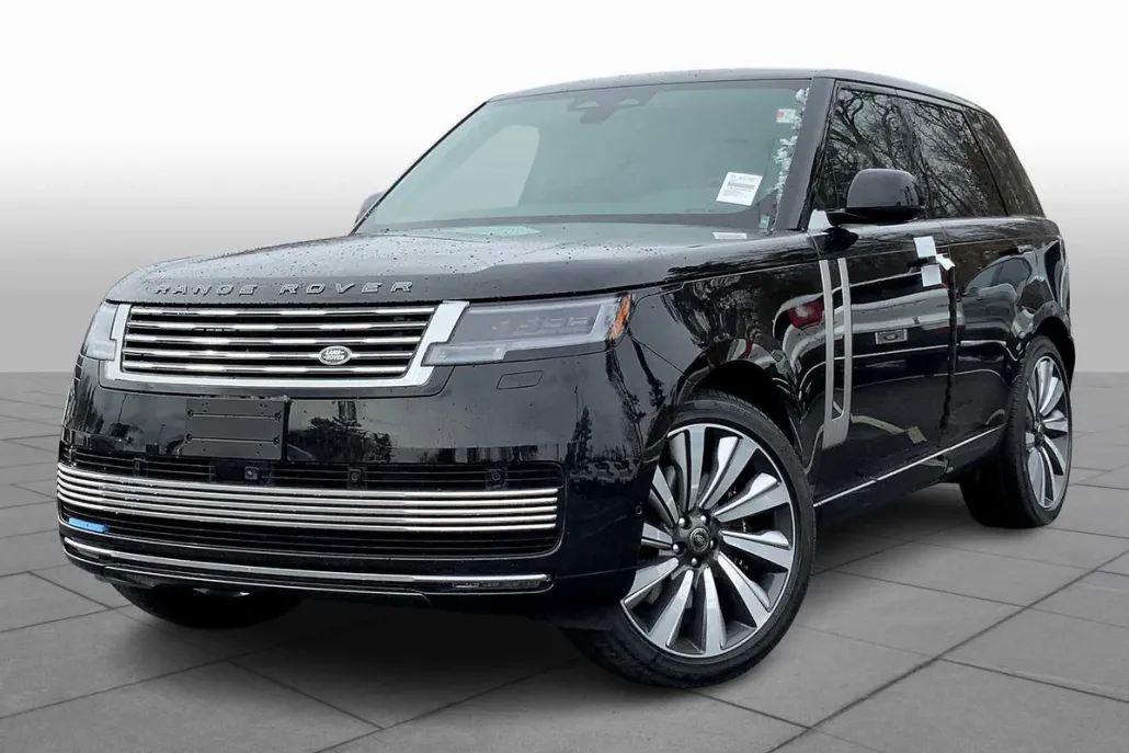 2025 Land Rover Range Rover SV photo 1