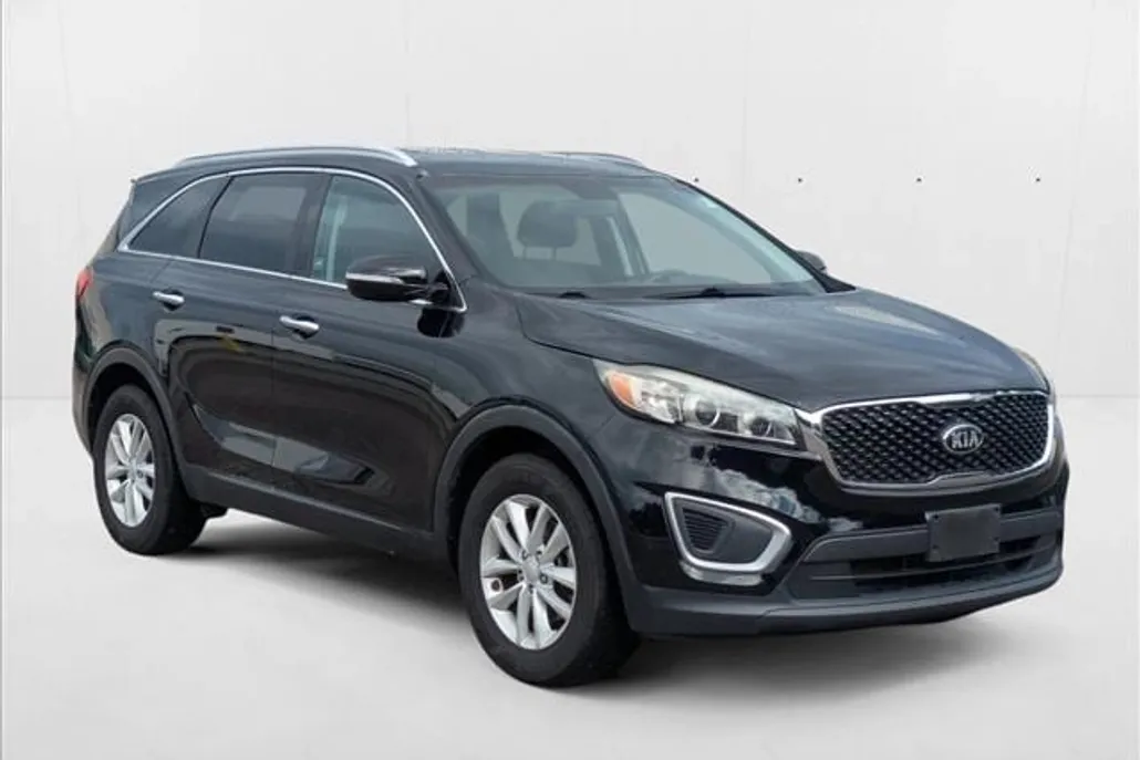 2018 Kia Sorento LX photo 1