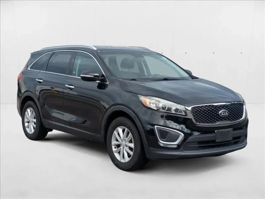2018 Kia Sorento LX photo 1
