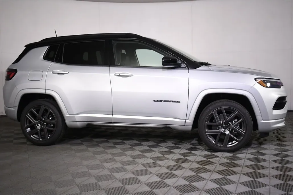 2025 Jeep Compass Limited photo 1