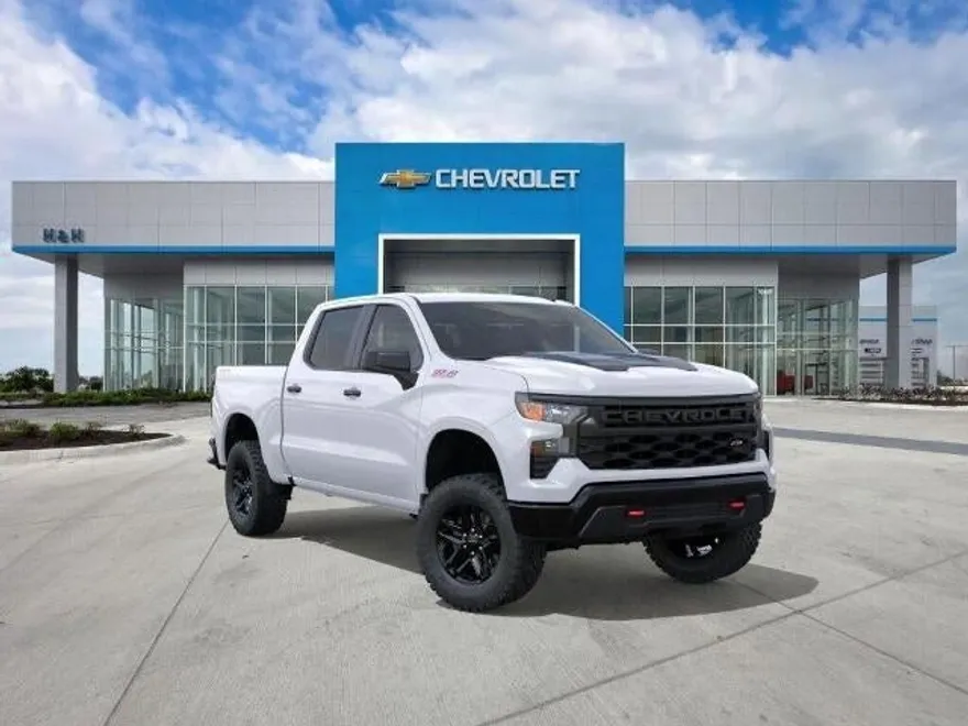 2026 Chevrolet Silverado 1500 Custom Trail Boss photo 1