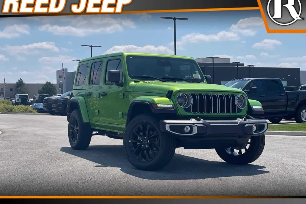 2025 Jeep Wrangler 4xe Sahara photo 1