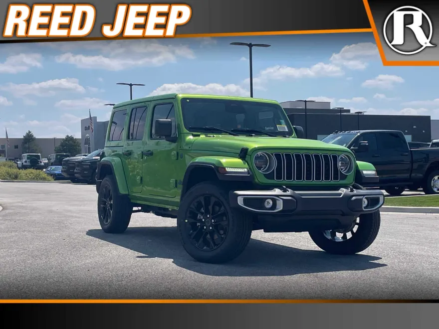 2025 Jeep Wrangler 4xe Sahara photo 1
