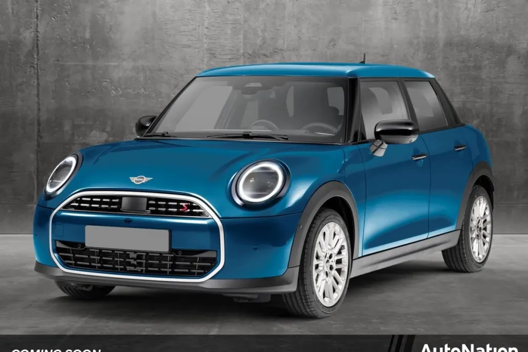 2026 Mini Cooper 4 Door Hardtop S Iconic photo 1