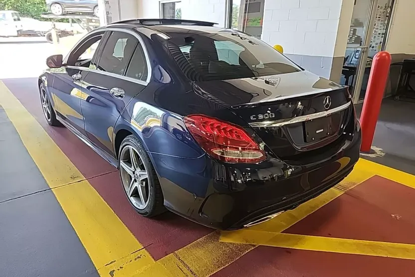 2018 Mercedes Benz C 300 4MATIC photo 1
