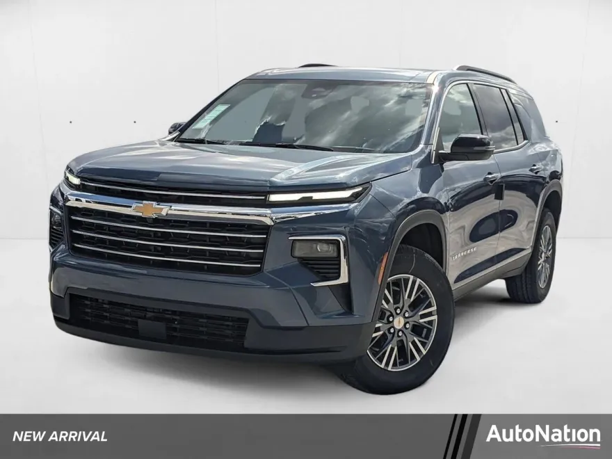 2025 Chevrolet Traverse photo 1