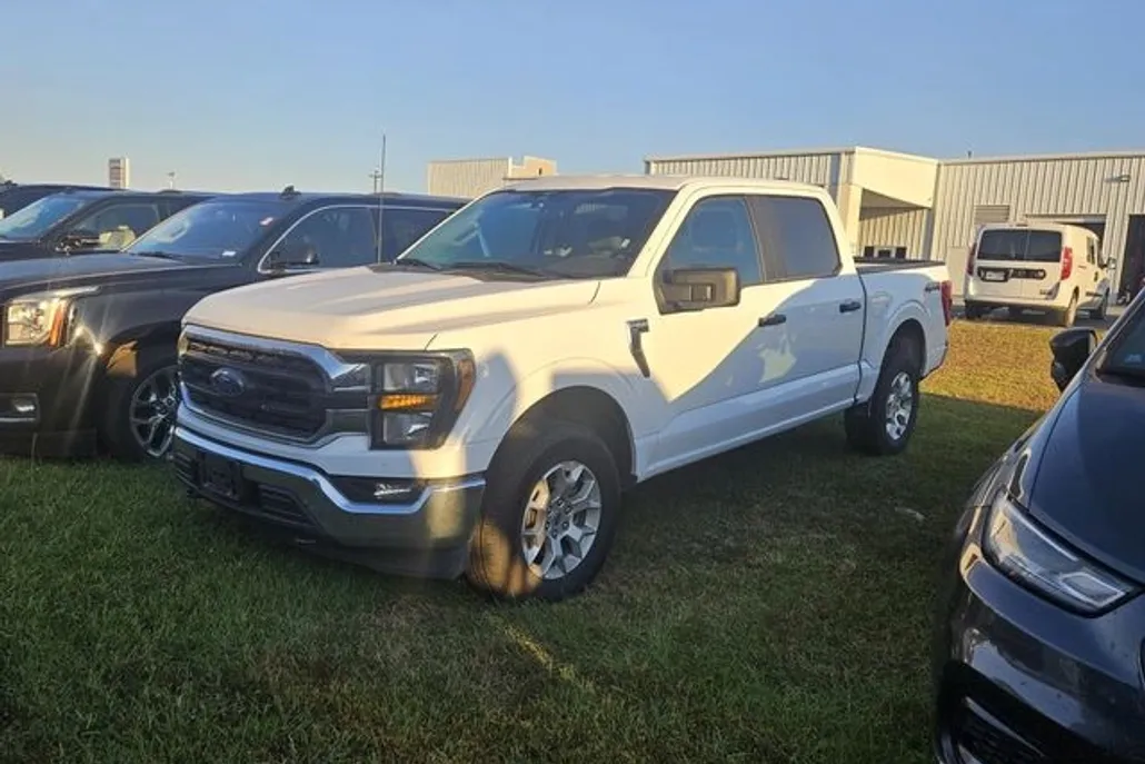 2023 Ford F-150 XLT photo 1
