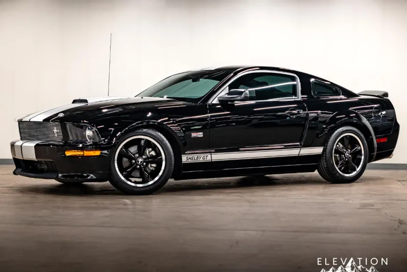 2007 Ford Mustang GT Deluxe photo 1