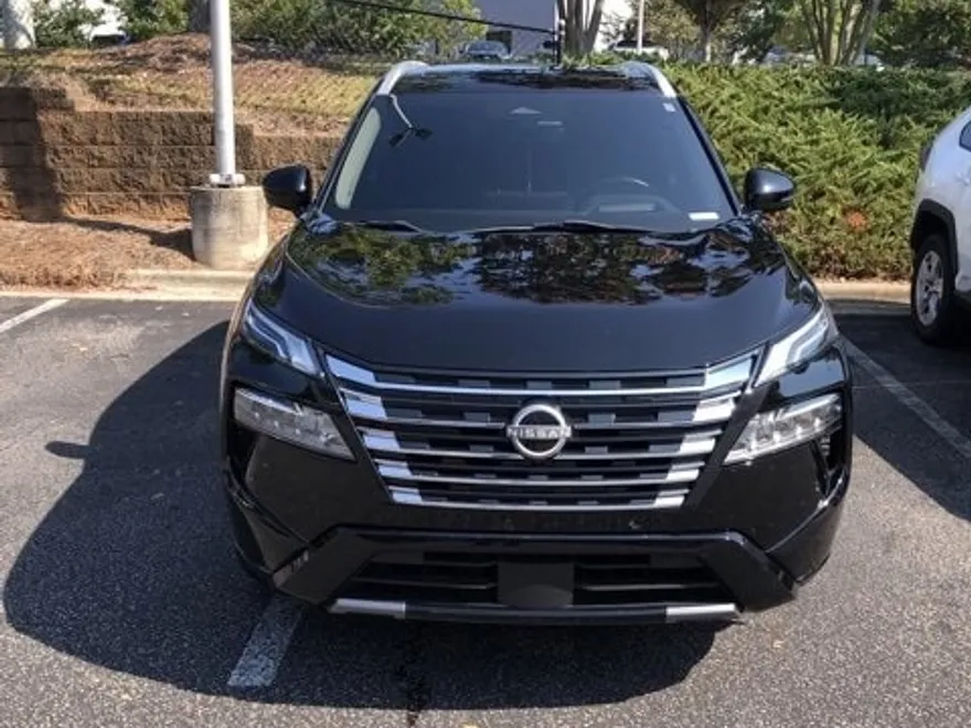 2024 Nissan Rogue Platinum photo 1