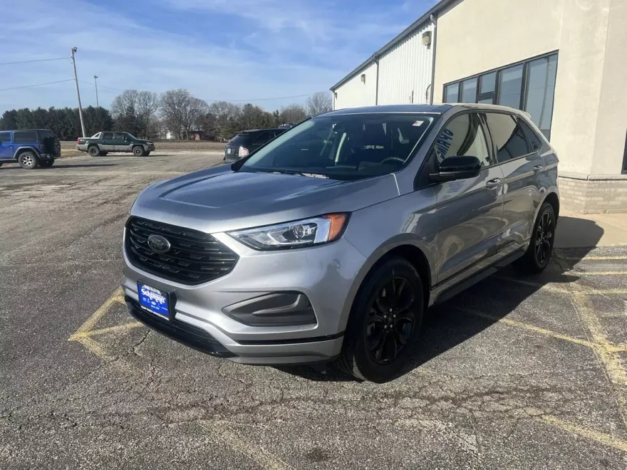 2024 Ford Edge SE photo 1