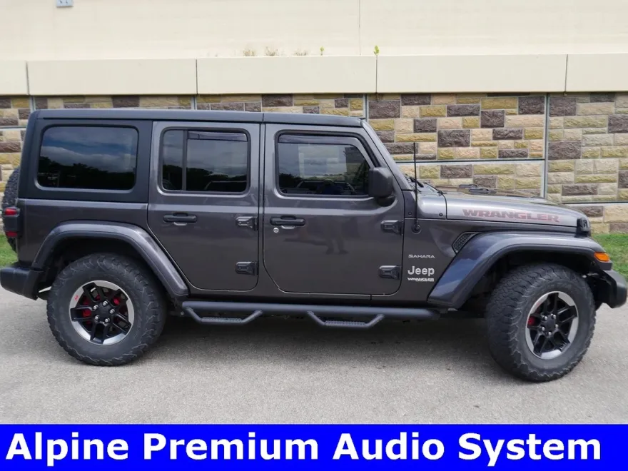 2018 Jeep Wrangler Unlimited Sahara photo 1