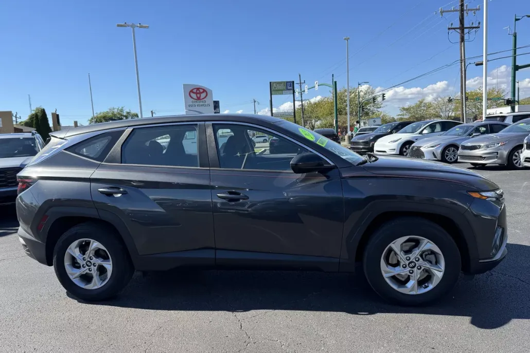 2023 Hyundai Tucson SE photo 1