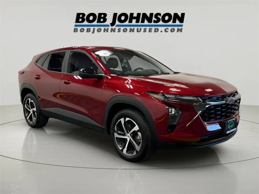 2025 Chevrolet Trax photo 1