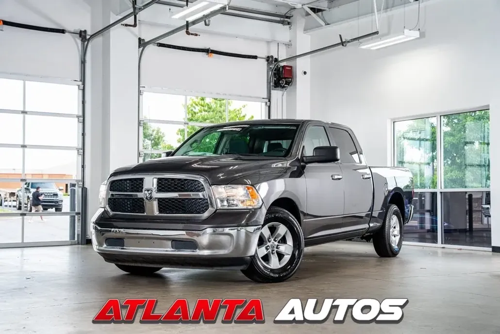 2017 Ram 1500 SLT photo 1
