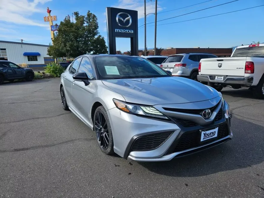 2021 Toyota Camry XSE photo 1
