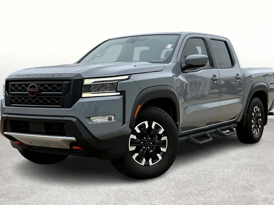 2023 Nissan Frontier PRO-X photo 1
