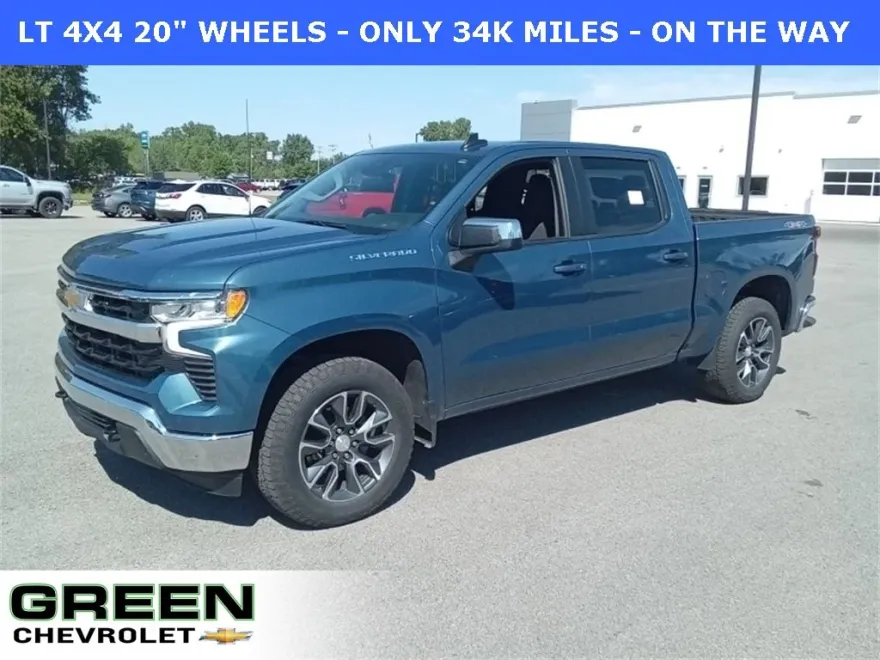 2024 Chevrolet Silverado photo 1