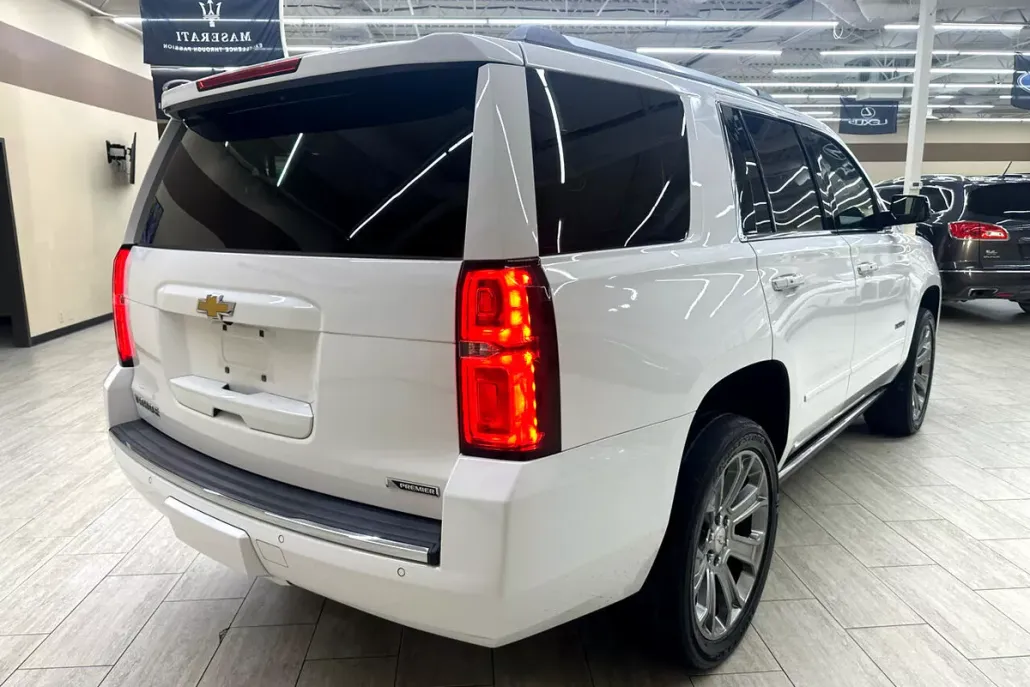 2017 Chevrolet Tahoe Premier photo 1