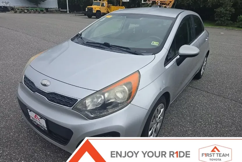2013 Kia Rio EX photo 1