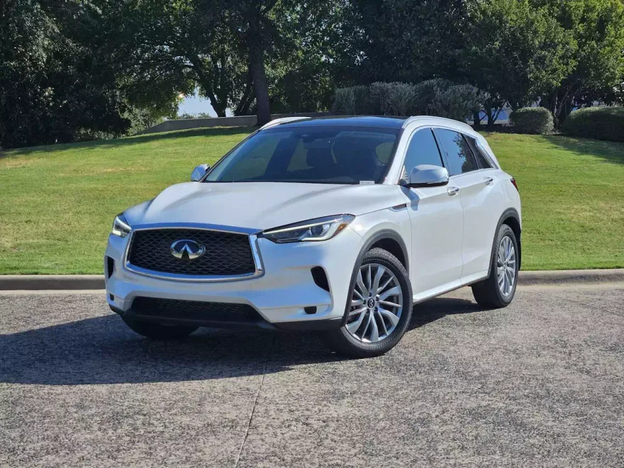 2025 Infiniti QX50 Luxe AWD photo 1