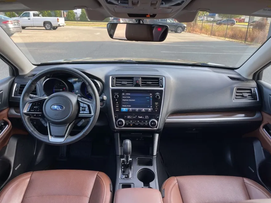 2019 Subaru Outback 2.5i photo 1