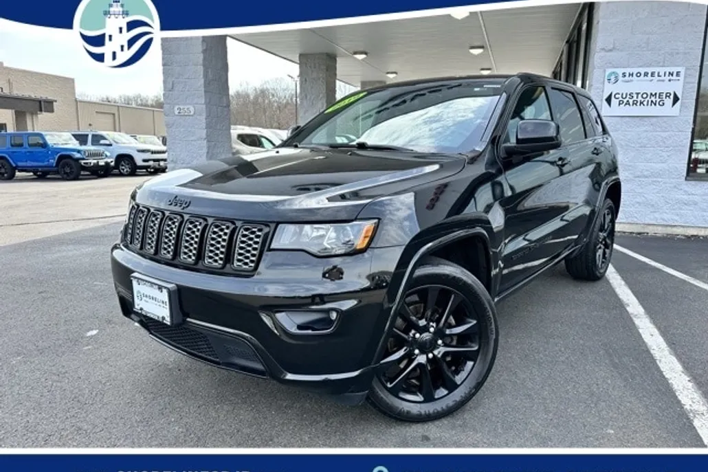 2019 Jeep Grand Cherokee Laredo photo 1