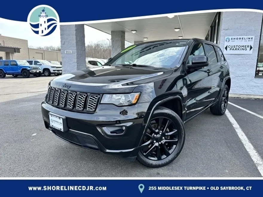 2019 Jeep Grand Cherokee Laredo photo 1