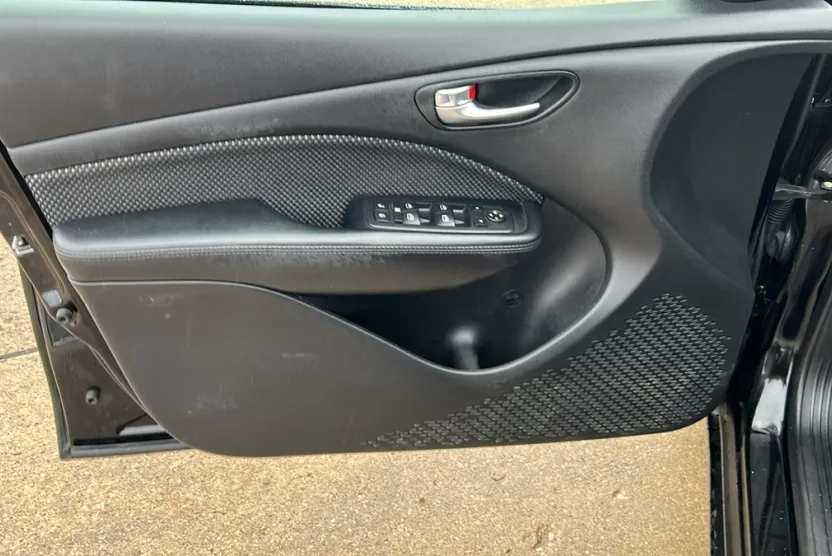 2016 Dodge Dart SXT photo 1