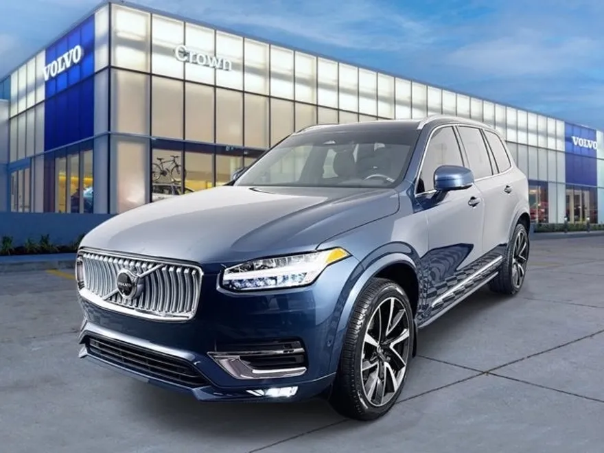 2024 Volvo XC90 B5 Plus photo 1