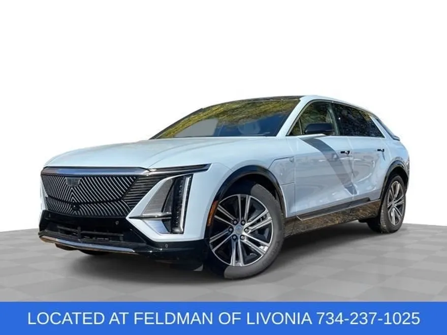2024 Cadillac Lyriq Luxury photo 1